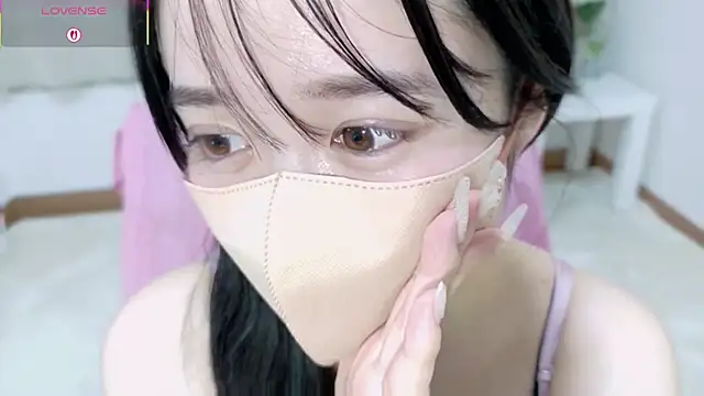 Snapshot of Anne_Anne_chan chatting on October 27, 2025, 4:30 pm Anne Anne chan online show from October 27, 2025, 4:30 pm