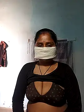 Sheema tyagi online show from November 30, 2025, 7:20 am