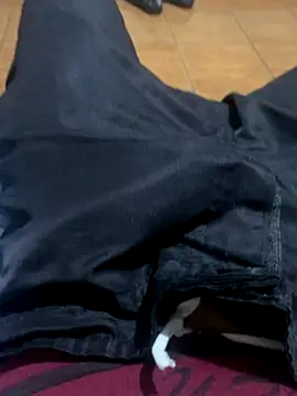 Bruno18cmmmmkk online show from December 22, 2025, 12:11 am