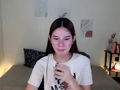 Snapshot of sassymimi69 chatting on November 16, 2025, 4:01 pm sassymimi69 online show from November 16, 2025, 4:01 pm