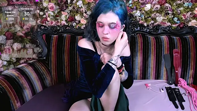 NoelleGothicShadow online show from January 7, 2026, 10:48 pm