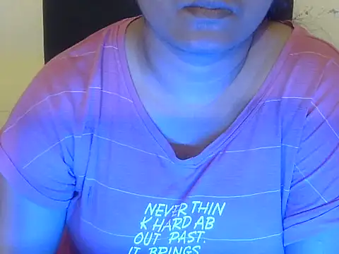 Aanya Hazel online show from September 9, 2025, 6:17 pm