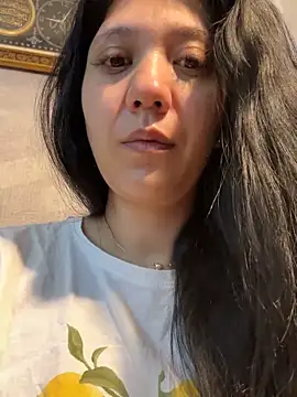 Snapshot of PrincessYYara chatting on September 23, 2025, 3:57 am PrincessYYara online show from September 23, 2025, 3:57 am