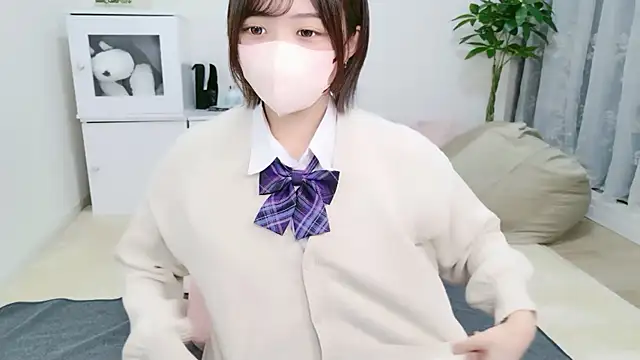 Snapshot of Hinata_Sun chatting on September 13, 2025, 9:09 am Hinata Sun online show from September 13, 2025, 9:09 am