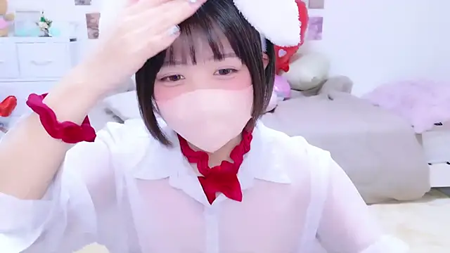 Hinata Sun online show from February 14, 2026, 1:33 pm