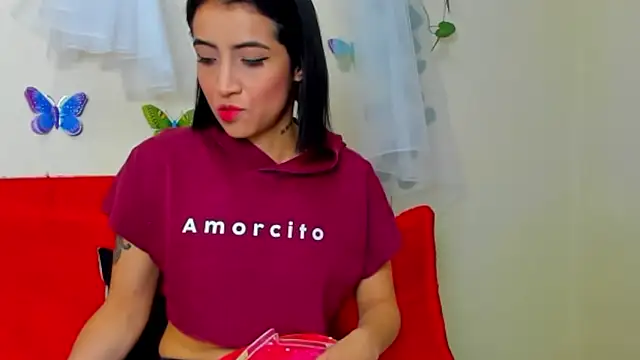 Snapshot of camila_collins7 chatting on September 10, 2025, 11:53 am camila collins7 online show from September 10, 2025, 11:53 am