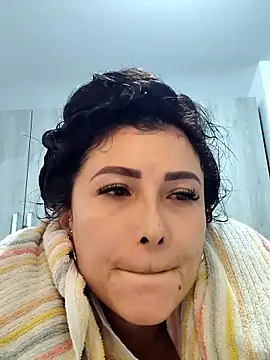 mia mancinii online show from May 20, 2026, 5:21 pm