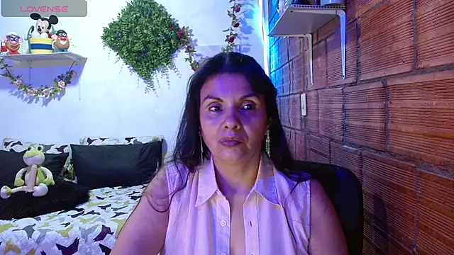 Milf Fantassyy online show from March 19, 2026, 4:45 am