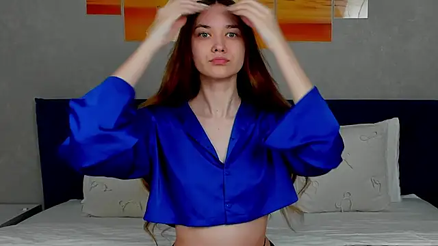 Snapshot of AmadaReine chatting on March 9, 2026, 4:27 am AmadaReine online show from March 9, 2026, 4:27 am