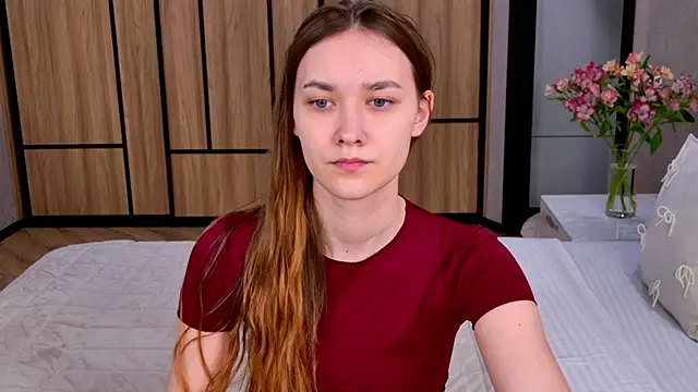 Snapshot of AmadaReine chatting on April 13, 2026, 4:05 am AmadaReine online show from April 13, 2026, 4:05 am