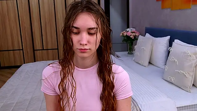 Snapshot of AmadaReine chatting on March 15, 2026, 4:25 pm AmadaReine online show from March 15, 2026, 4:25 pm