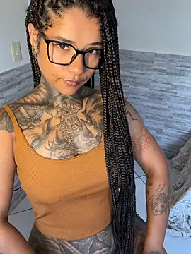 Snapshot of xbigpeach chatting on February 7, 2026, 2:14 pm xbigpeach online show from February 7, 2026, 2:14 pm