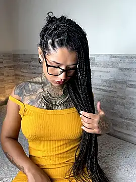 Snapshot of xbigpeach chatting on February 5, 2026, 12:45 pm xbigpeach online show from February 5, 2026, 12:45 pm