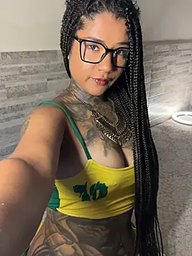 Snapshot of xbigpeach chatting on February 8, 2026, 11:52 am xbigpeach online show from February 8, 2026, 11:52 am