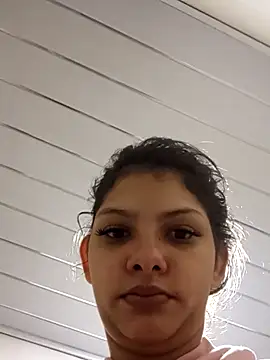 Snapshot of LunaAndOrion chatting on October 5, 2025, 12:56 am LunaAndOrion online show from October 5, 2025, 12:56 am