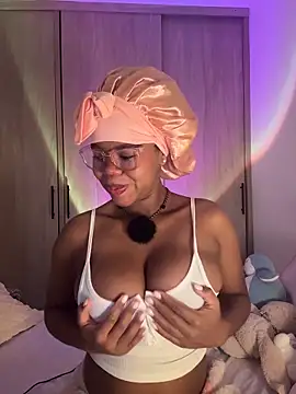 Snapshot of Sweet-Jade chatting on May 14, 2026, 9:06 am Sweet-Jade online show from May 14, 2026, 9:06 am