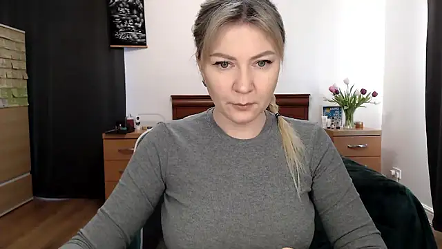 ParadiseAlina online show from January 13, 2026, 3:27 pm