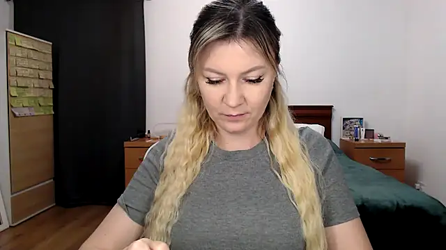 ParadiseAlina online show from October 16, 2025, 7:11 pm