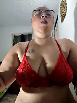 Snapshot of Freyacooper chatting on February 17, 2026, 1:30 pm Freyacooper online show from February 17, 2026, 1:30 pm