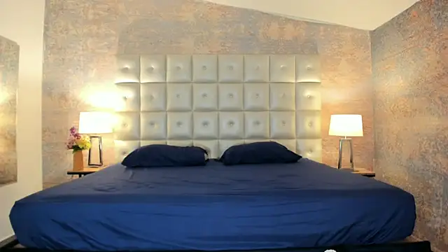 SheyLopez online show from February 25, 2026, 12:55 am