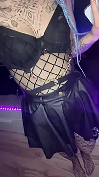 hottcouple00 online show from December 14, 2025, 10:26 pm