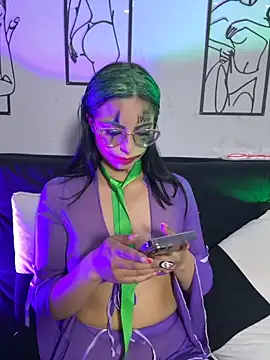 Clawd hot online show from October 12, 2025, 9:27 pm