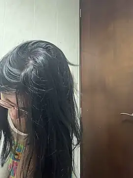 Clawd hot online show from November 2, 2025, 1:32 am