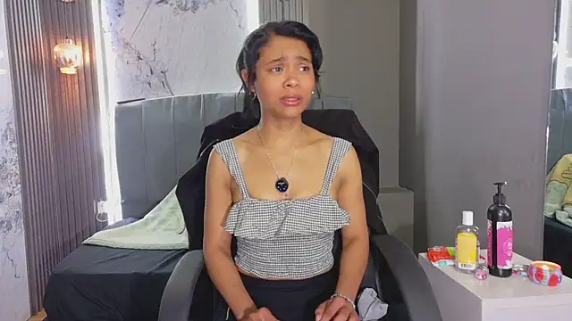 Snapshot of Kristall_06 chatting on March 3, 2026, 4:52 am Kristall 06 online show from March 3, 2026, 4:52 am