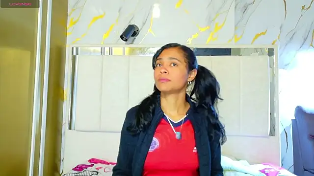 Snapshot of Kristall_06 chatting on March 19, 2026, 4:23 am Kristall 06 online show from March 19, 2026, 4:23 am