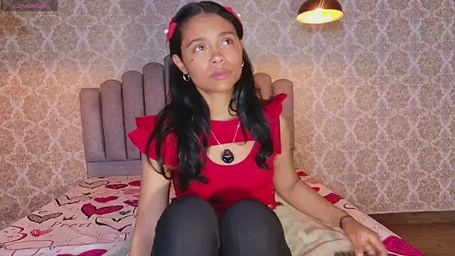 Snapshot of Kristall_06 chatting on March 23, 2026, 4:23 am Kristall 06 online show from March 23, 2026, 4:23 am