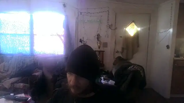 Poundtown1226 online show from January 18, 2026, 9:29 pm