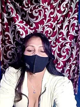 Snapshot of Sexy_Ruby04 chatting on November 4, 2025, 10:19 am Sexy Ruby04 online show from November 4, 2025, 10:19 am