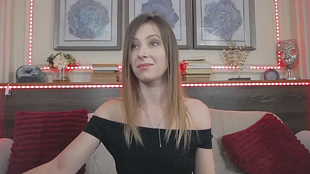 MuseDollX online show from March 8, 2026, 2:04 am