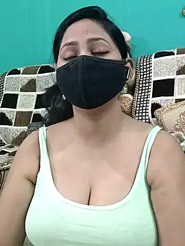 Snapshot of Cute_purnima chatting on September 13, 2025, 4:45 am Cute purnima online show from September 13, 2025, 4:45 am
