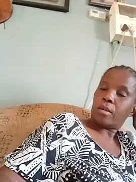 Snapshot of sweetdebbiexxxx chatting on November 27, 2025, 7:42 am sweetdebbiexxxx online show from November 27, 2025, 7:42 am