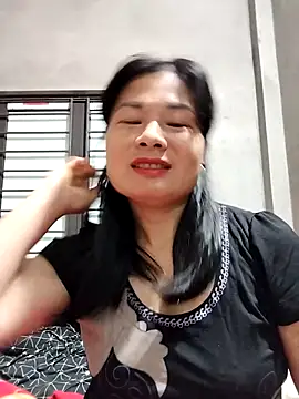 kute-00 online show from November 18, 2025, 2:20 pm