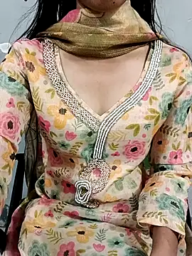 Daizy Shah online show from May 10, 2026, 4:53 pm