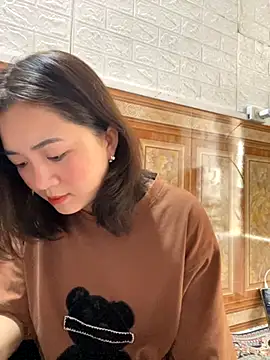 Snapshot of Lonnina chatting on October 29, 2025, 2:32 am Lonnina online show from October 29, 2025, 2:32 am