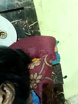 Snapshot of Fasfas2 chatting on October 17, 2025, 1:20 am Fasfas2 online show from October 17, 2025, 1:20 am