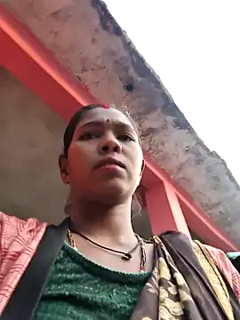 Snapshot of Fasfas2 chatting on November 18, 2025, 11:13 am Fasfas2 online show from November 18, 2025, 11:13 am