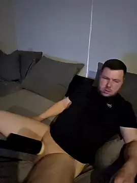 Snapshot of Da_riva chatting on February 25, 2026, 8:41 pm Da riva online show from February 25, 2026, 8:41 pm