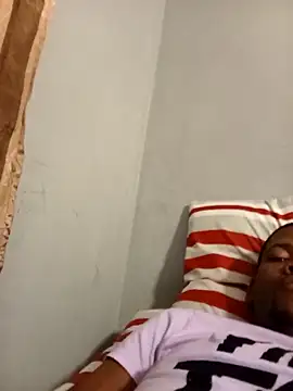 khalazinike online show from December 3, 2025, 5:01 pm