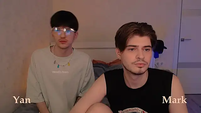 itsyanbb online show from September 11, 2025, 7:36 pm