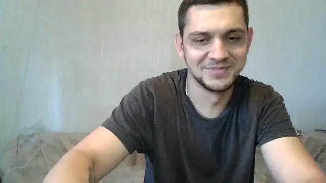 Snapshot of BogdanNegoda chatting on May 19, 2026, 8:10 am BogdanNegoda online show from May 19, 2026, 8:10 am