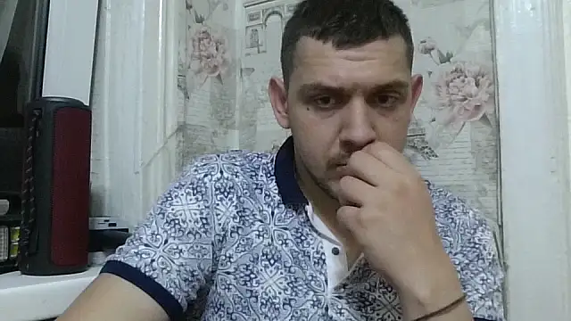 Snapshot of BogdanNegoda chatting on May 4, 2026, 6:33 pm BogdanNegoda online show from May 4, 2026, 6:33 pm