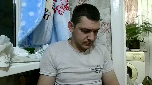 Snapshot of BogdanNegoda chatting on April 20, 2026, 7:15 pm BogdanNegoda online show from April 20, 2026, 7:15 pm