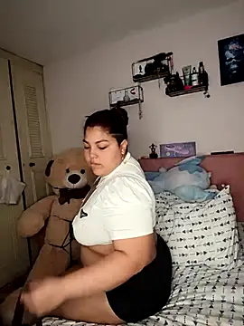 Snapshot of kendra_lil_evill chatting on October 10, 2025, 10:38 am kendra lil evill online show from October 10, 2025, 10:38 am