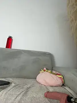 Miafisher  online show from December 19, 2025, 12:36 am