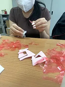 Snapshot of ThuPhuong-Tr chatting on September 29, 2025, 4:19 am ThuPhuong-Tr online show from September 29, 2025, 4:19 am