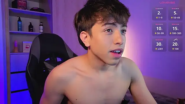 onlinenico online show from November 20, 2025, 8:09 pm